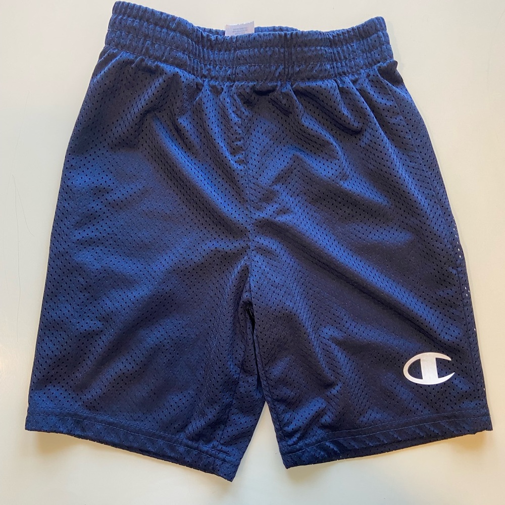 CHAMPION kids size 7 shorts